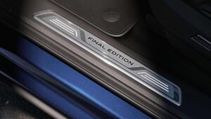 Volkswagen Touareg Final Edition - пластинка протектора на протекторе