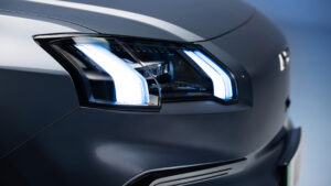 Фары AION V - это фары AION.