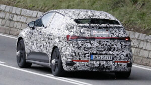 Audi A3 e-tron - rear 3/4