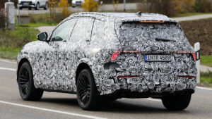 Audi Q7 шпионский выстрел - левый задний 3/4