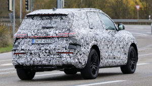 Audi Q7 spy shot - right rear 3/4