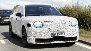 Bentley Urban SUV - передний конец передней части.