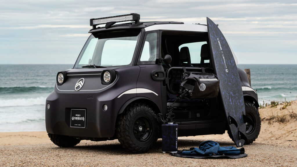 Citroen Ami Buggy Rip Curl - front angled with surf board