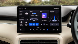 MGS6 EV - экранный экран.