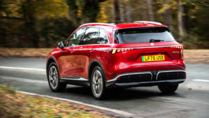 MGS6 EV - красная задняя часть.