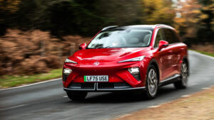 MGS6 EV - передний поворот в повороте.