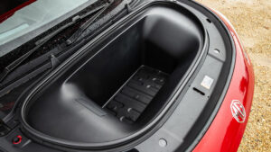 MGS6 EV - передний багажник.