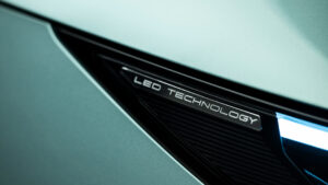 Omoda 7 - легкие детали.