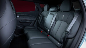 Omoda 7 - задние сиденья.