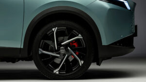 Omoda 7 - колесное колесо.