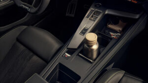 Peugeot 308 facelift - центральная консоль.