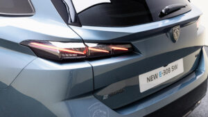 Пежо 308 фейслифт (серый) - задняя часть.