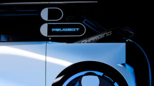 Концепция Peugeot Polygon - зарядка заряда.