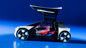 Peugeot Polygon concept - side doors open