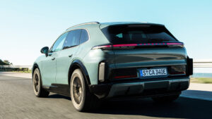 Porsche Cayenne Electric Turbo - rear