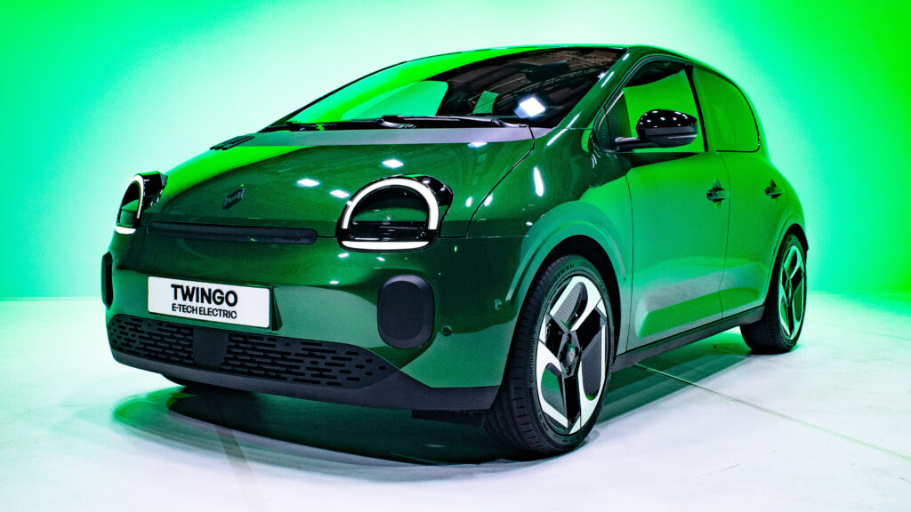 Renault Twingo - studio front