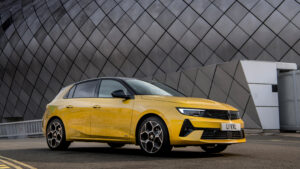 Vauxhall Astra PHEV - статический двигатель