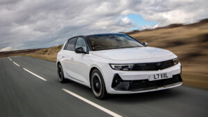 Vauxhall Astra PHEV - driving