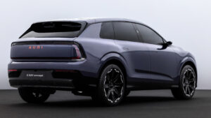 Концепция AUDI E SUV - задняя часть.