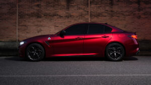 Alfa Romeo Giulia Quadrifoglio Colleziones - боковый профиль