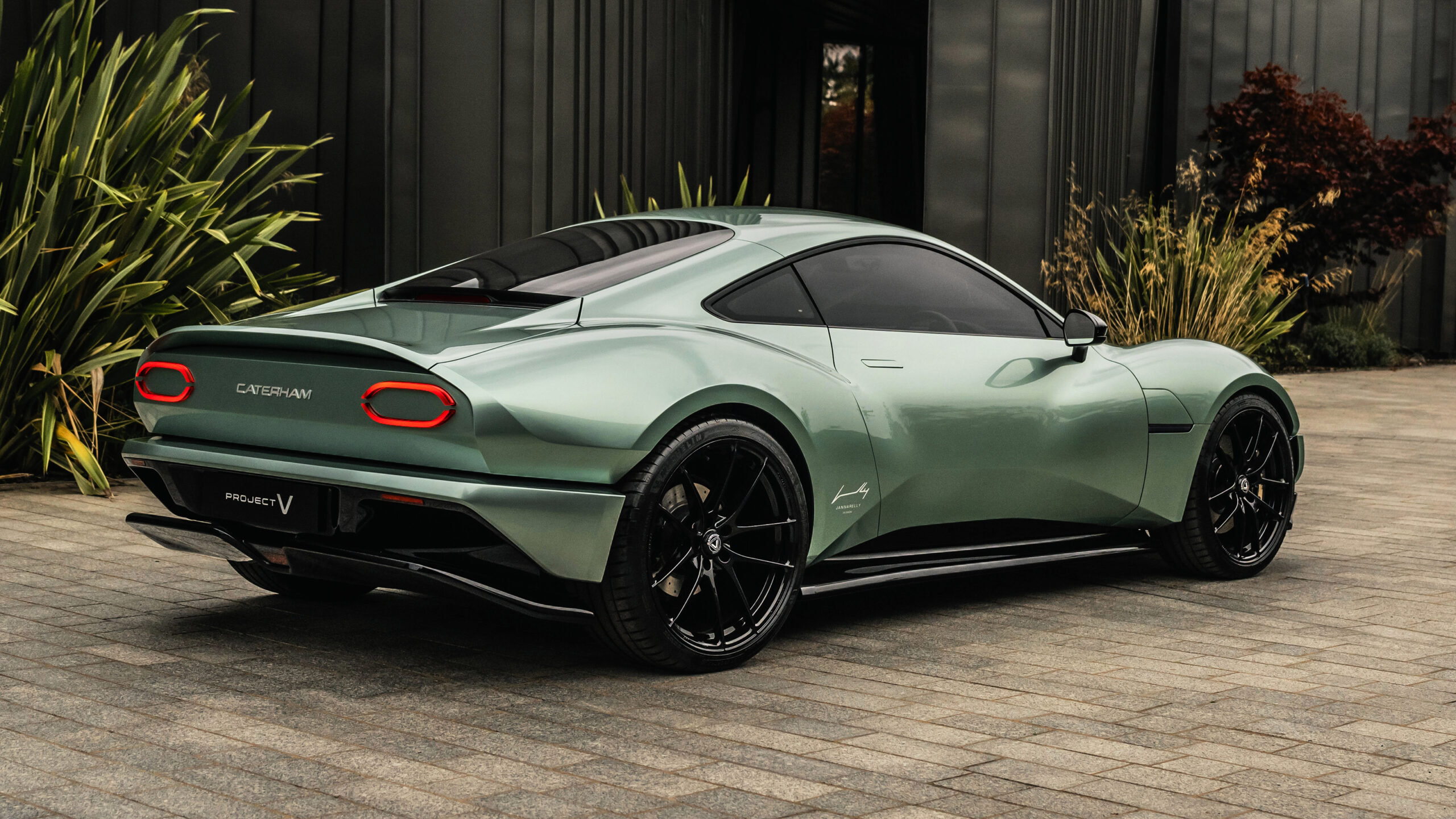 Проект Caterham V - задний угловой угол.