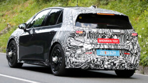 Cupra Born Facelift - задняя часть 3/4