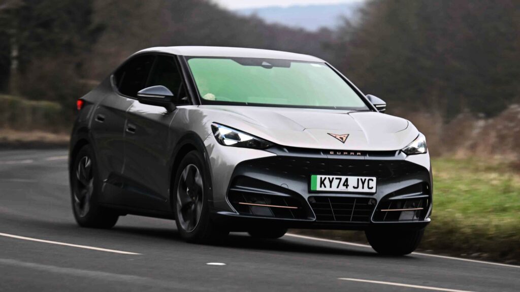 Европа смягчит тарифы на Cupra Tavascan. Может ли MINI быть следующим? Cupra Tavascan – front cornering, left