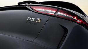 DS 3 Линия производительности - задние фонари и значки.