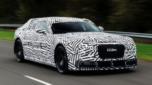 Jaguar GT шпионский снимок 11