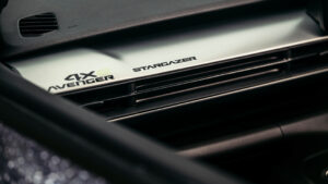 Jeep Avenger Stargazer - приборная панель