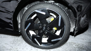 Kia EV3 GT прототип - колесо колеса.