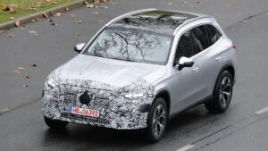 Mercedes GLC facelift - silver front 3/4