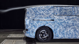 Тизер Mercedes VLE - задняя деталь задней части.