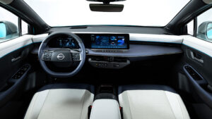 Nissan Leaf - салон в салоне.