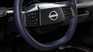 Nissan Leaf - рулевое колесо.