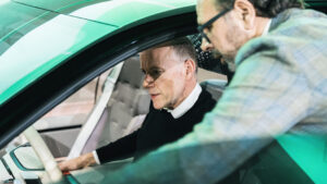 Концепция Skoda Vision O - Фил в автомобиле