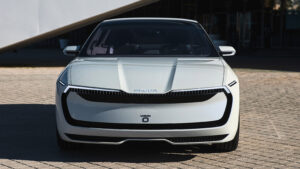 Концепция Skoda Vision O - полная передняя часть.