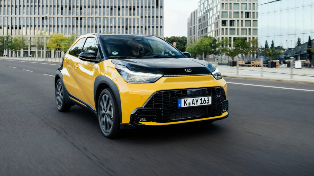 Toyota Aygo X - front action