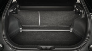 Toyota C-HR+ - загрузочная часть.