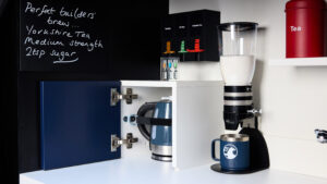 Vauxhall Vivaro Electrici-Tea (Ваксхолл Виваро Электрич-Тей) - электрический чайный стакан.