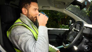 Vauxhall Vivaro Electrici-Tea - внутри - электрический чай