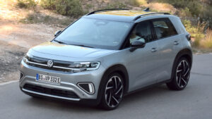 Volkswagen ID. Кросс-серийное производство автомобилей, шпионские кадры.