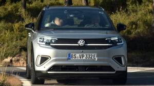 Volkswagen ID. Кросс-серийное производство автомобилей, шпионские кадры.