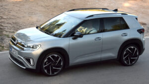 Volkswagen ID. Кросс-серийное производство автомобилей, шпионские кадры.