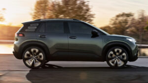 Volkswagen ID. Кросс-концепция - боковое действие.