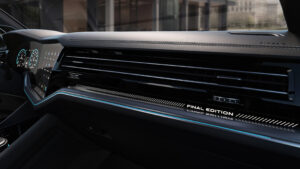 Volkswagen Touareg Final Edition - приборная панель