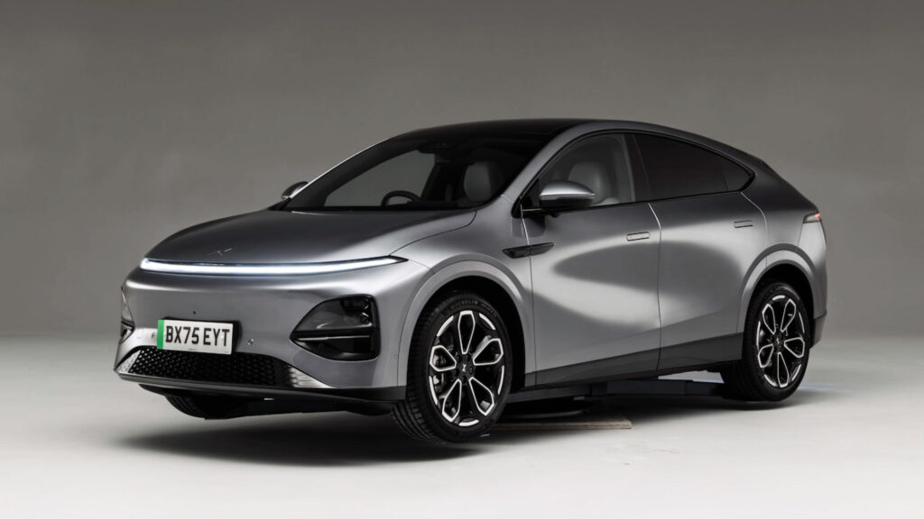 Новый XPeng G6 по цене ниже 40 тыс. £, чтобы подорвать Tesla Model Y XPeng G6 - front