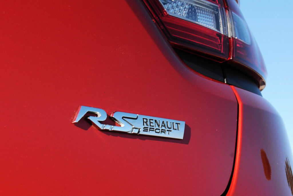 Clio Renaultsport 200 EDC Lux badge