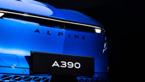 Alpine A390 - детали передней части.