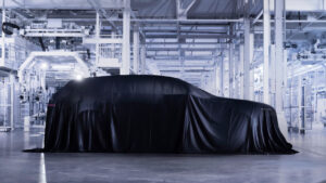 Тизер с изображением внедорожника Bentley Urban SUV.